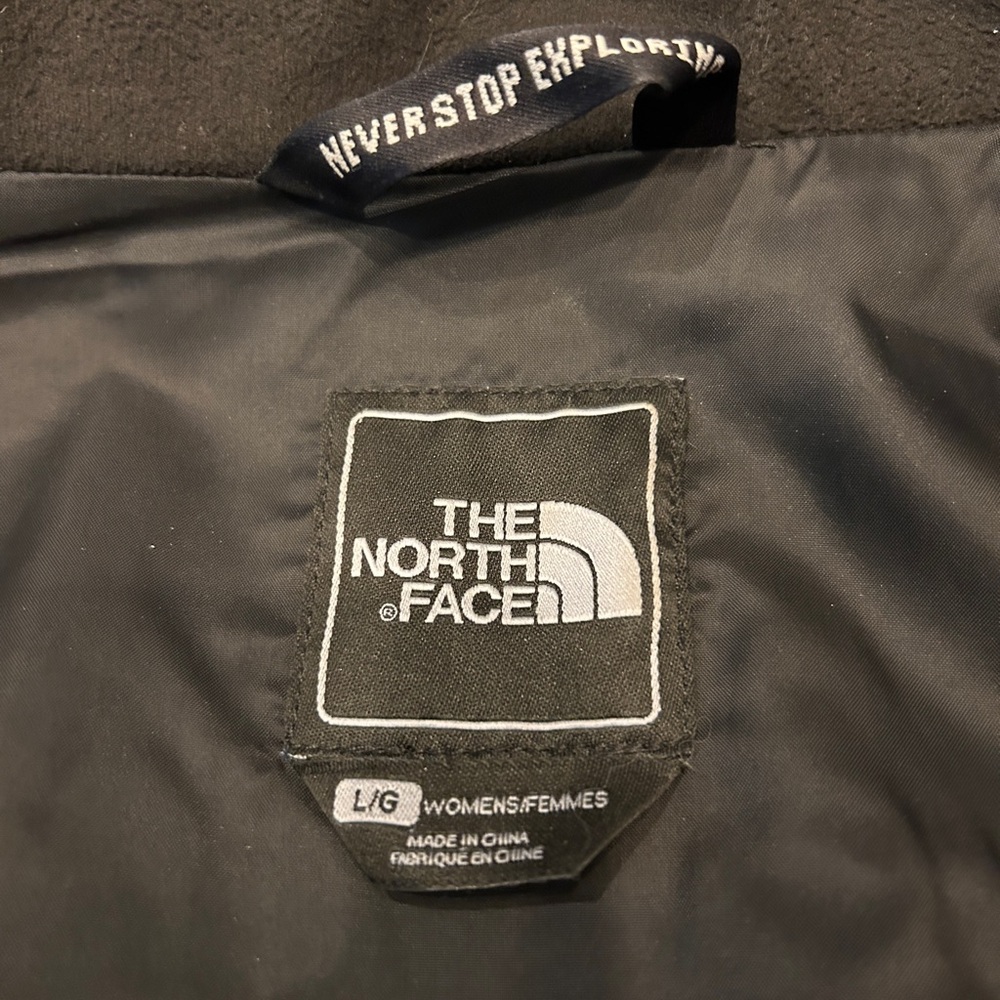 The North Face Women's L Black HyVent Belted Rain Trench Coat Jacket Hooded - Picture 4 of 7